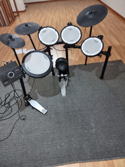 Bateria eletrónica Roland TD-17KV2 E-Drum Set