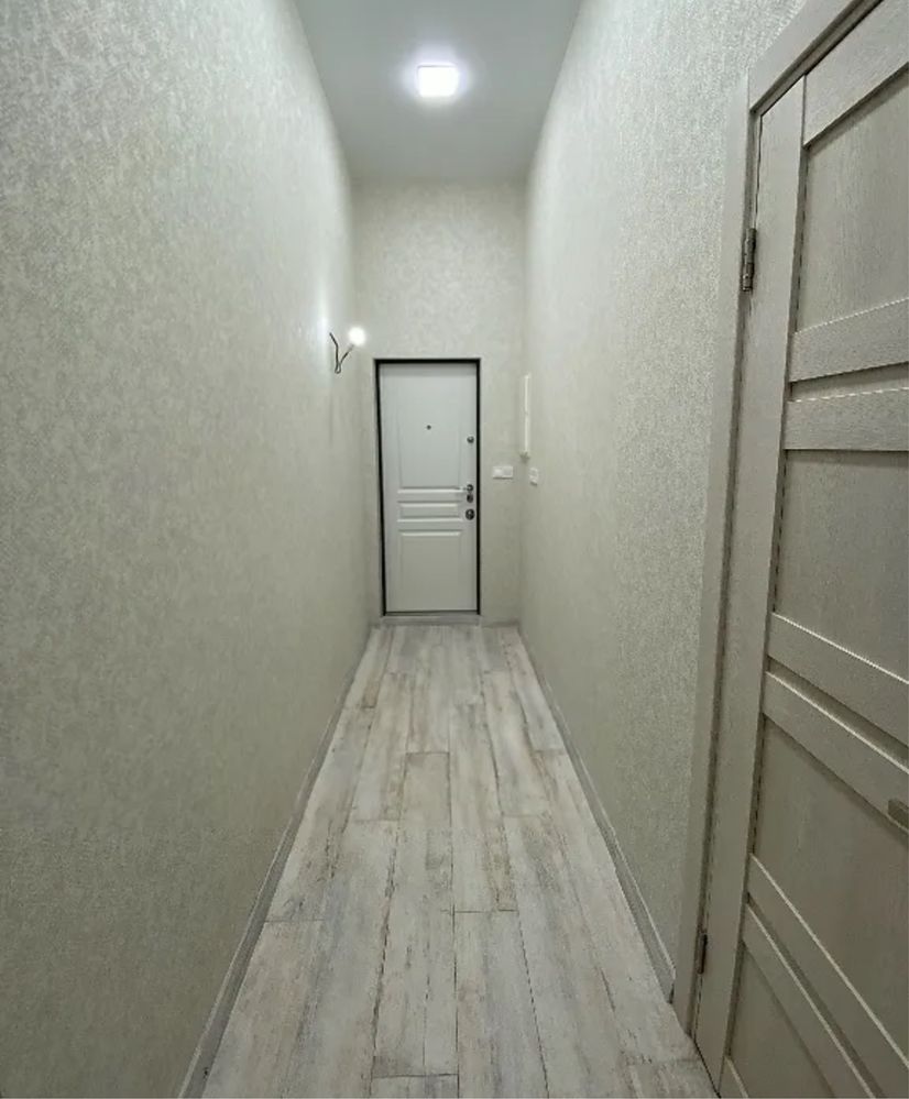Продаж 2 кімнатної квартири в центрі міста+гараж,вул.Спаська