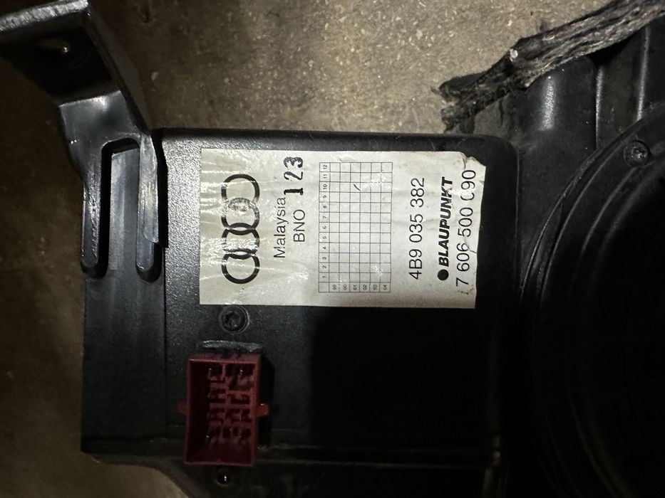 Динамік Самбуфер Сабуфер Сабвуфер Audi A6 c5 4b9035382