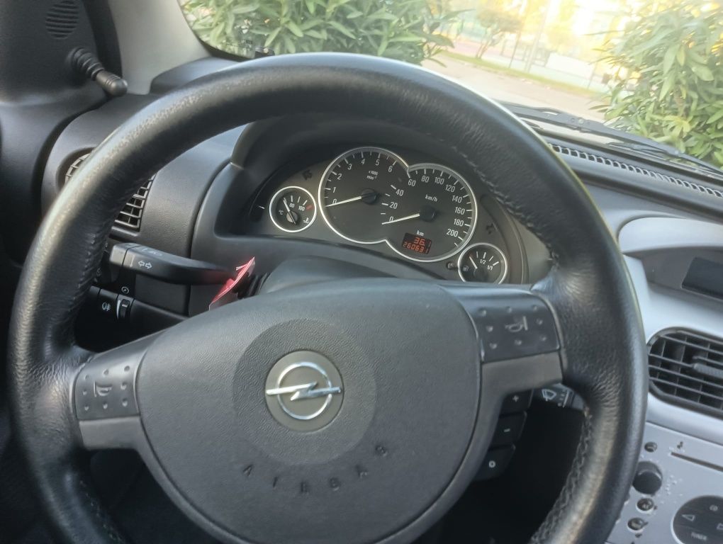 Opel corsa C gasóleo 1.3cdti ano 2004