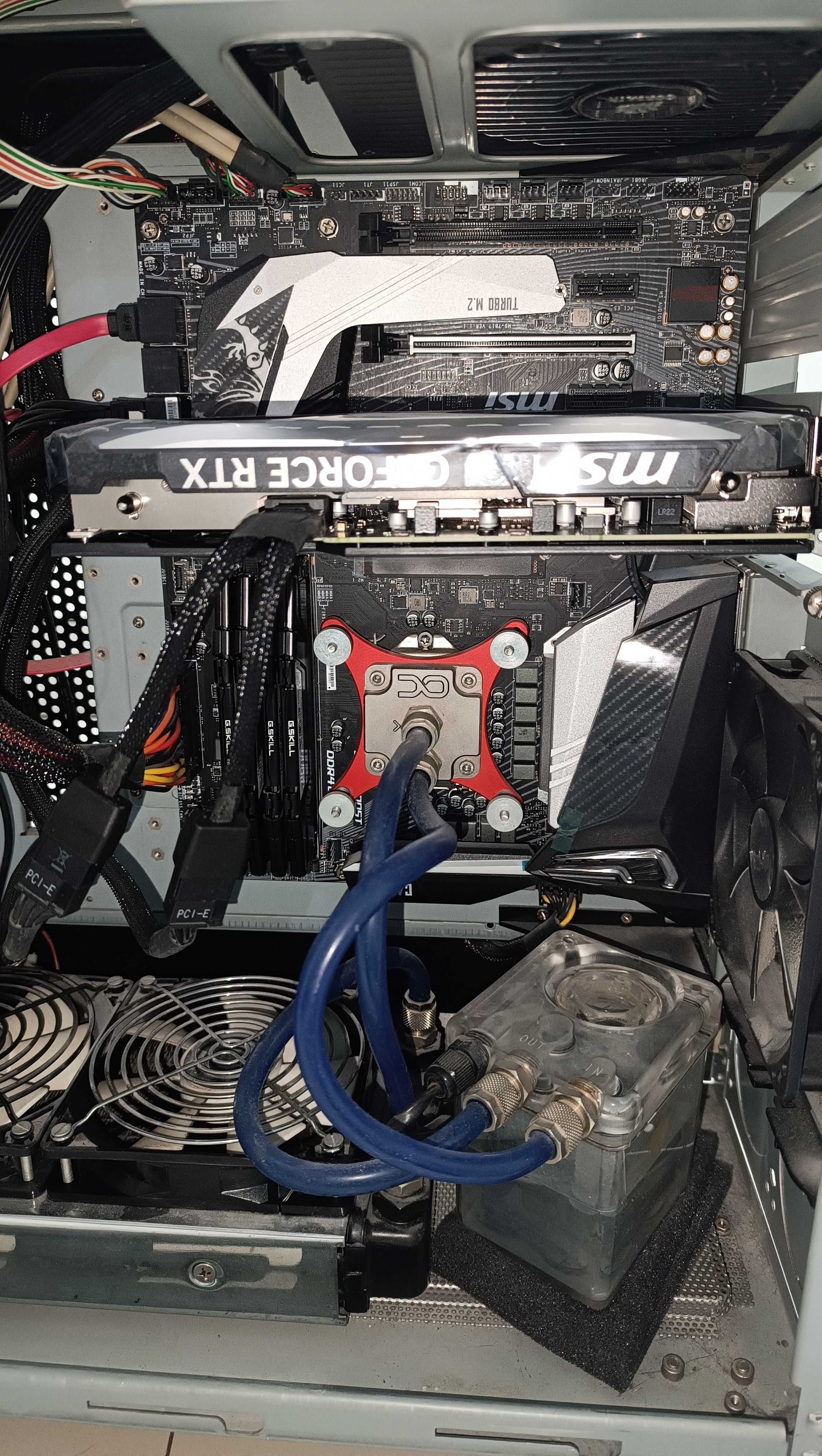 Bundle CPU 9600K + MB MSI Carbon Z390 + 32GB RAM Gskill