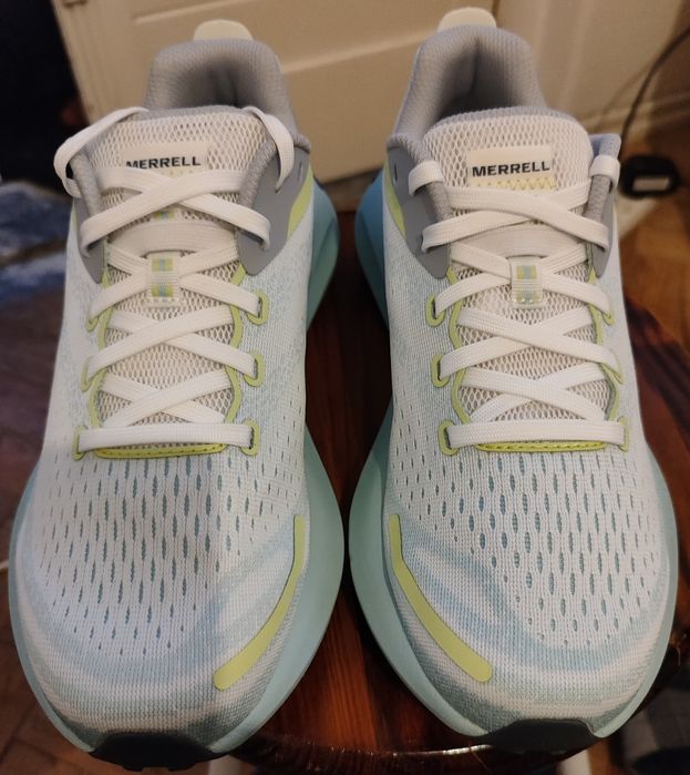 Tênis Merrell tamanho 39.