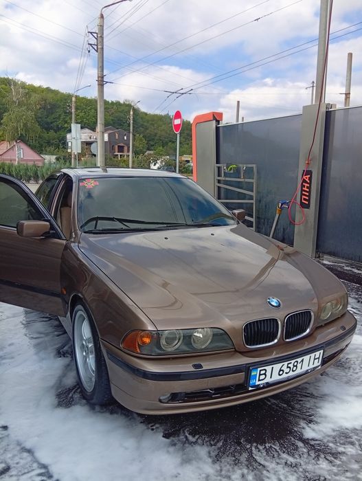 Продам бмв 520 е39.
