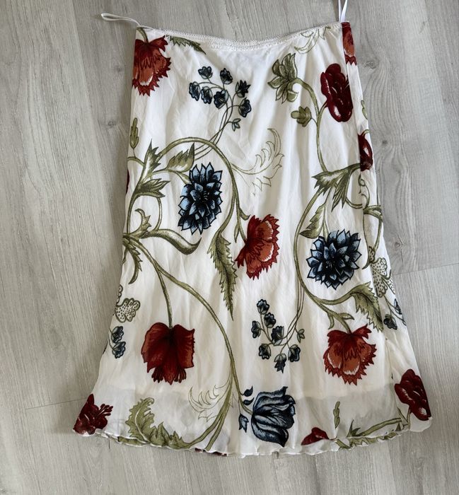 Спідниця міді з квітками