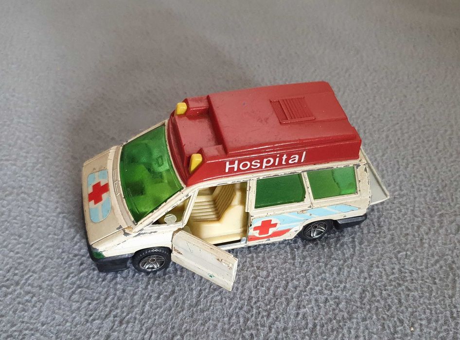 Carrinho Ambulância de Hospital Renault Espace 1/43 - GUISVAL - Spain