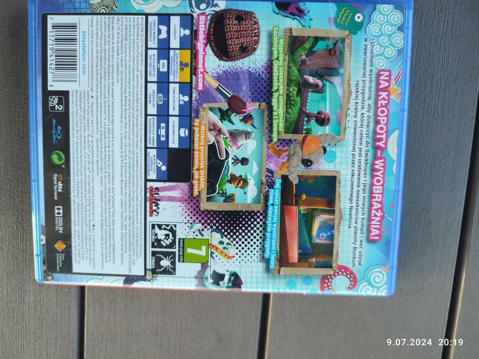 Gry na PSP4, 3 sztuki plus gratis
