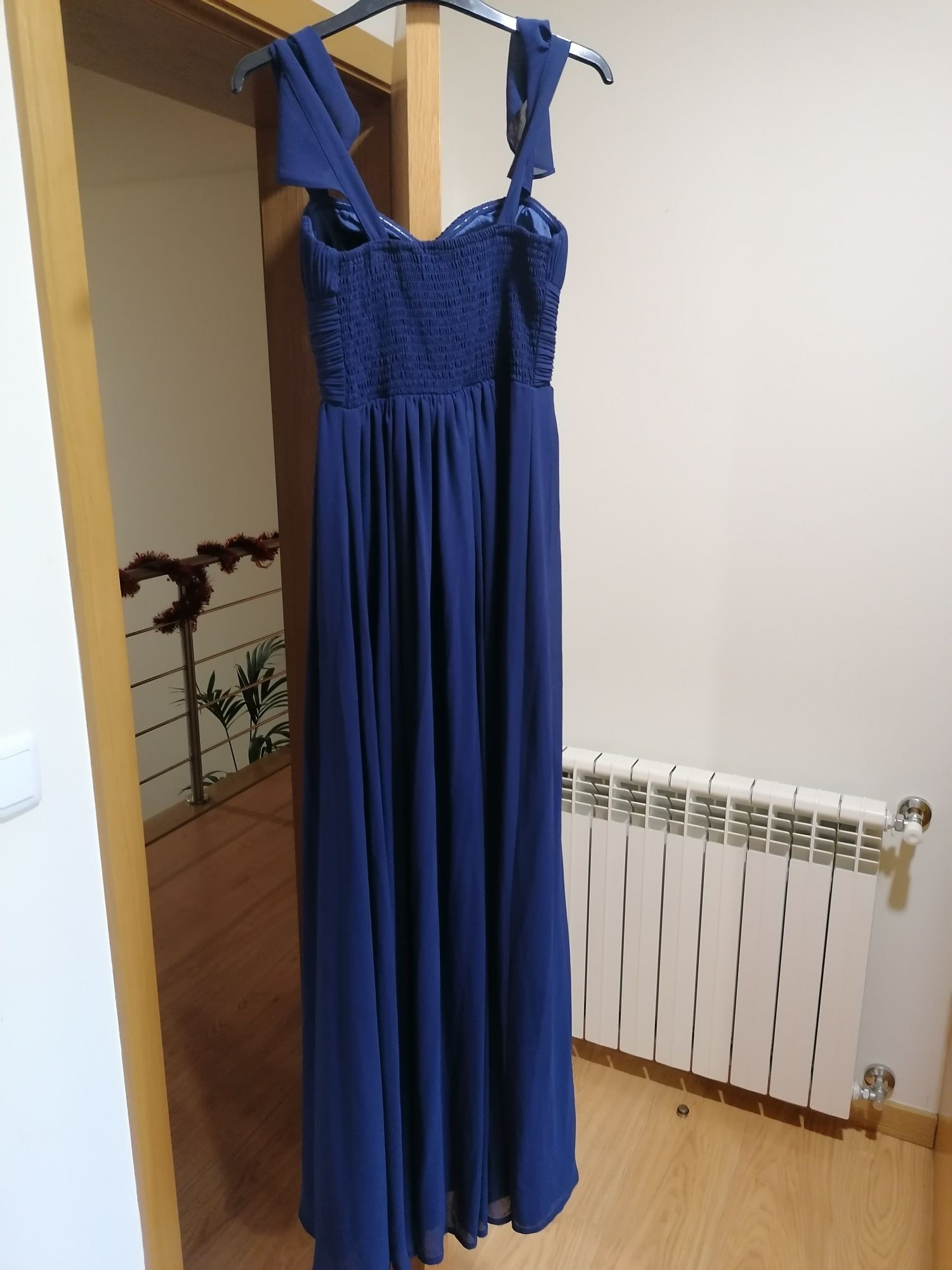 Vestido azul escuro