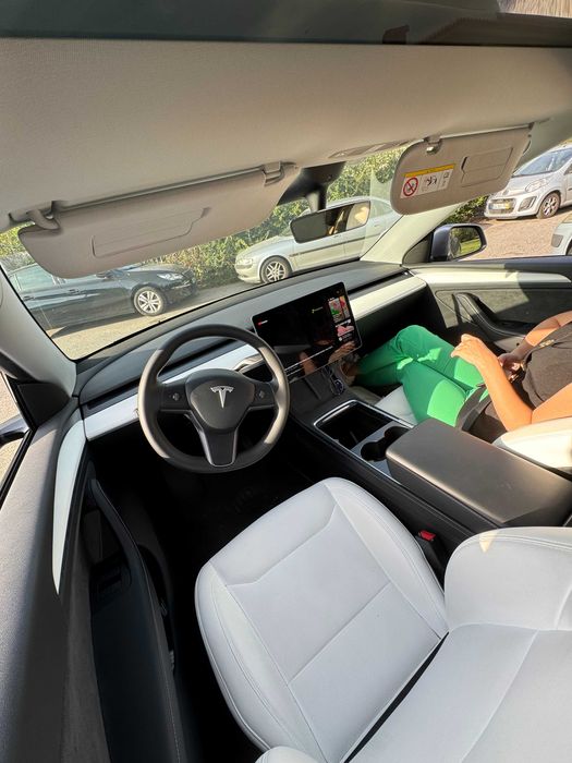 Vendo Tesla Model Y RWD (prestaçao 291,65)