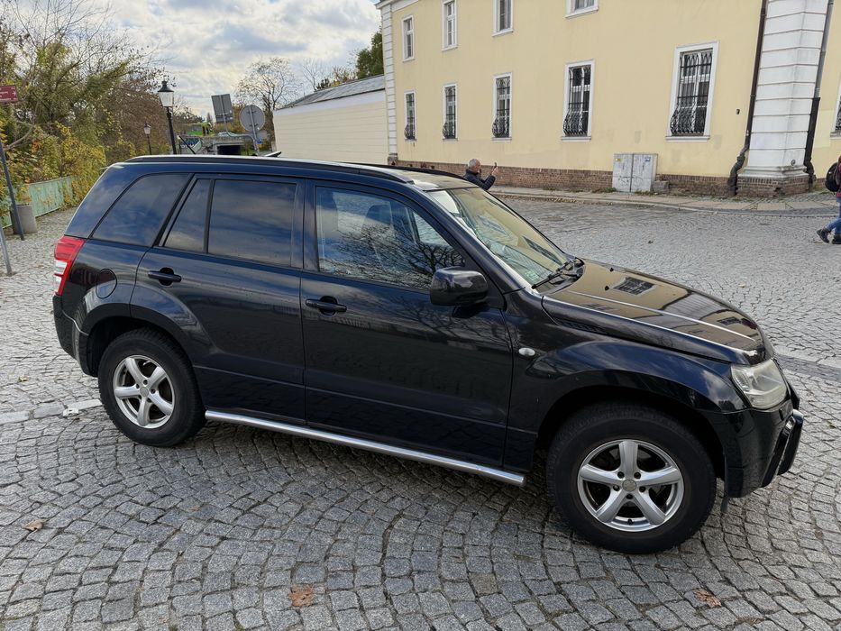 Suzuki Grand Vitara II 2.0 benzyna 140 KM Deluxe 2007 (salon Polska)