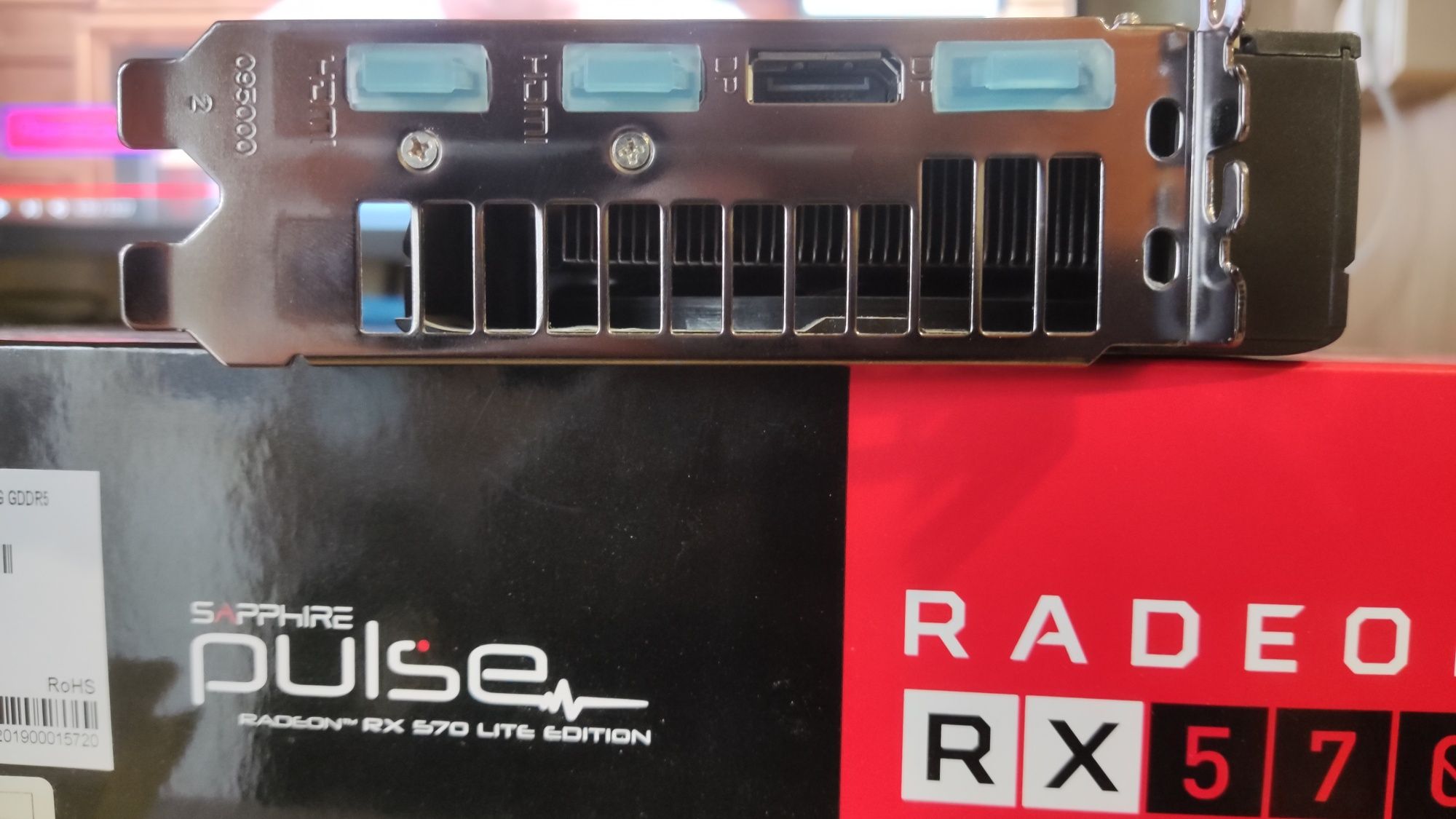 Видеокарта SAPPHIRE Radeon RX 570 8G.