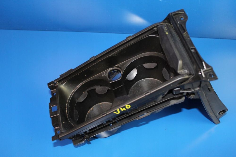 VOLVO V40 II 12- PODSTAWA UCHWYT NA KUBEK