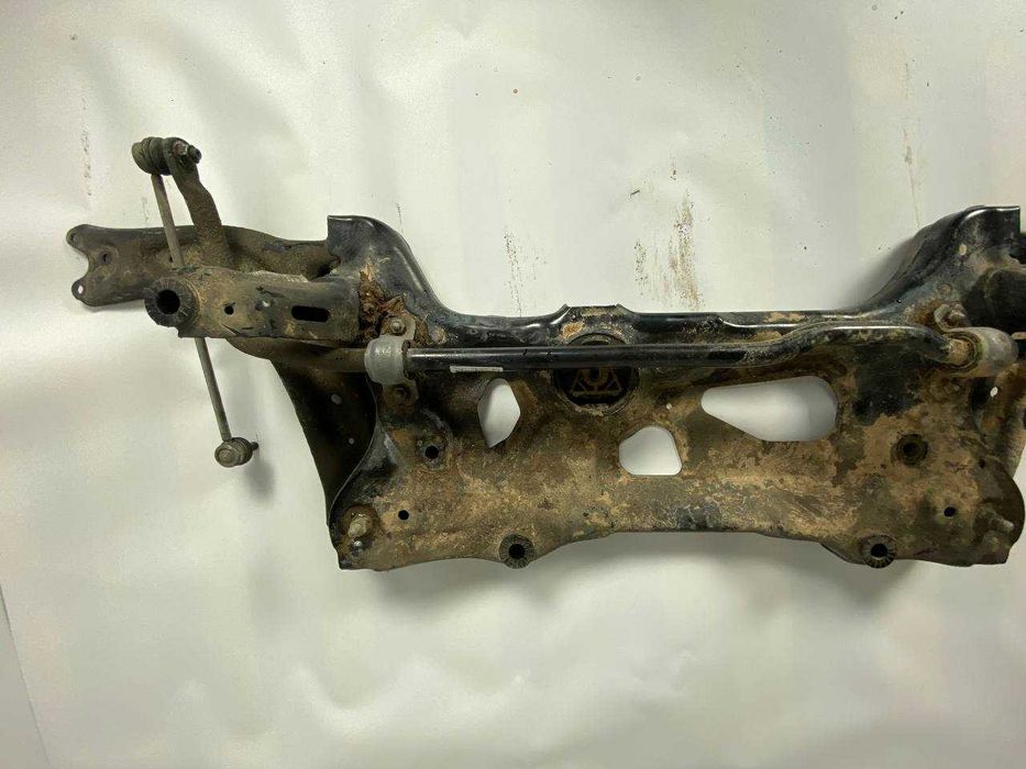 Балка передня підрамник Volkswagen Tiguan 2018- розбірка шрот