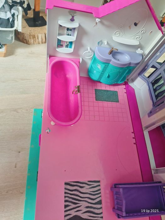 Sprzedam duży domek Barbie – 50 zł