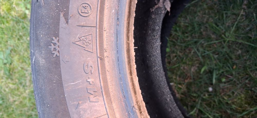 Opony Imperial Snowdragon 215x55 r16