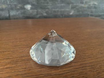 Szklany diament przycisk do papieru szkło 4 cm