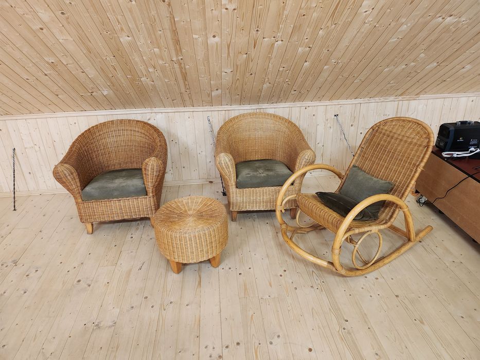 Комплект садових меблів з соломи Італія (крісло качалка,2 крісла,стілі
