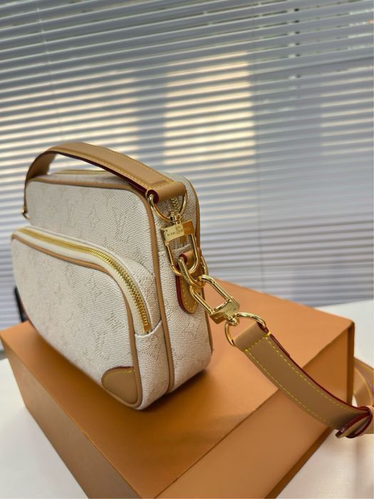 Louis Vuitton pharrell williams сумка мужская унисекс белая оригинал