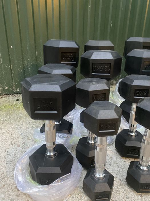 Zestaw hantli hexagonalnych 2-20kg