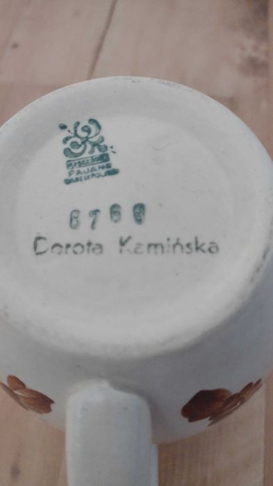 mlecznik, dzbanek, ceramika  fajans Włocławek