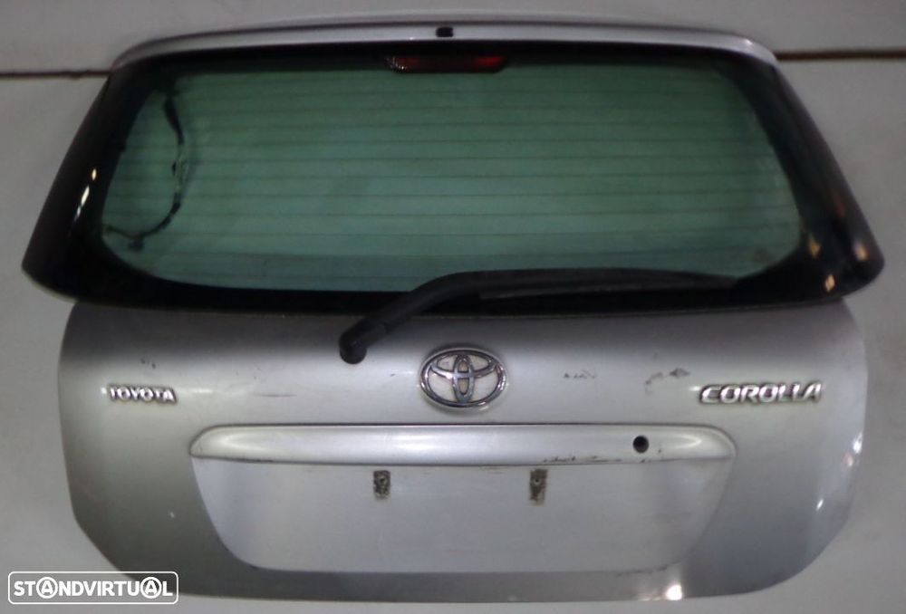 Mala Toyota Corolla E12 de 2002