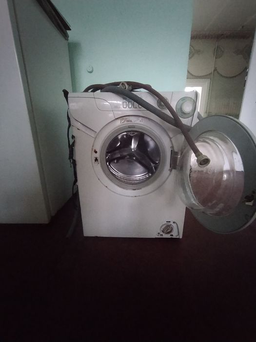 Продам стиральную машину