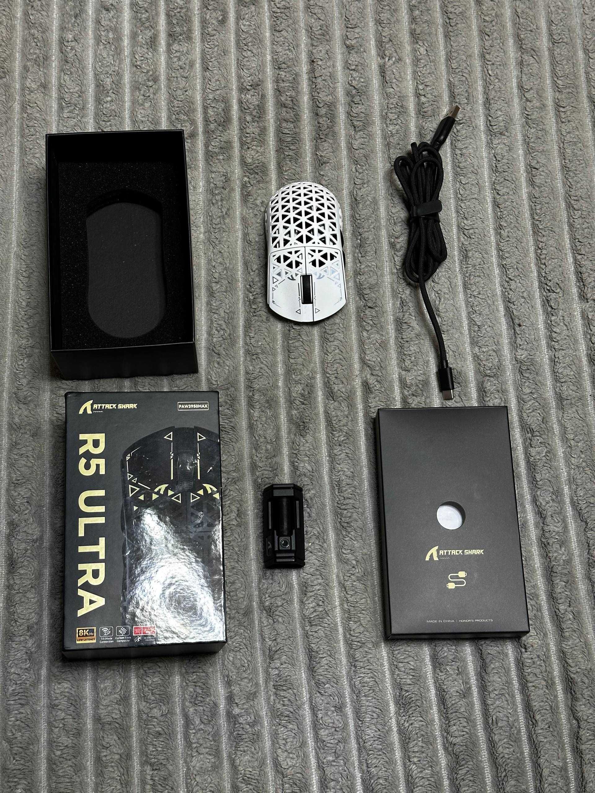 Мишка з карбону Attack Shark R5 Ultra PAW3950MAX