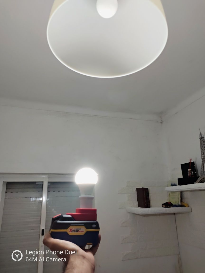 Lampada emergência bateria Parkside Bosch e Makita