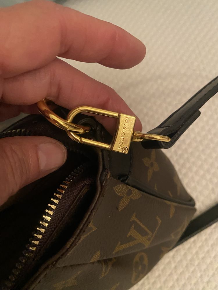 Mala tira col louis vuitton