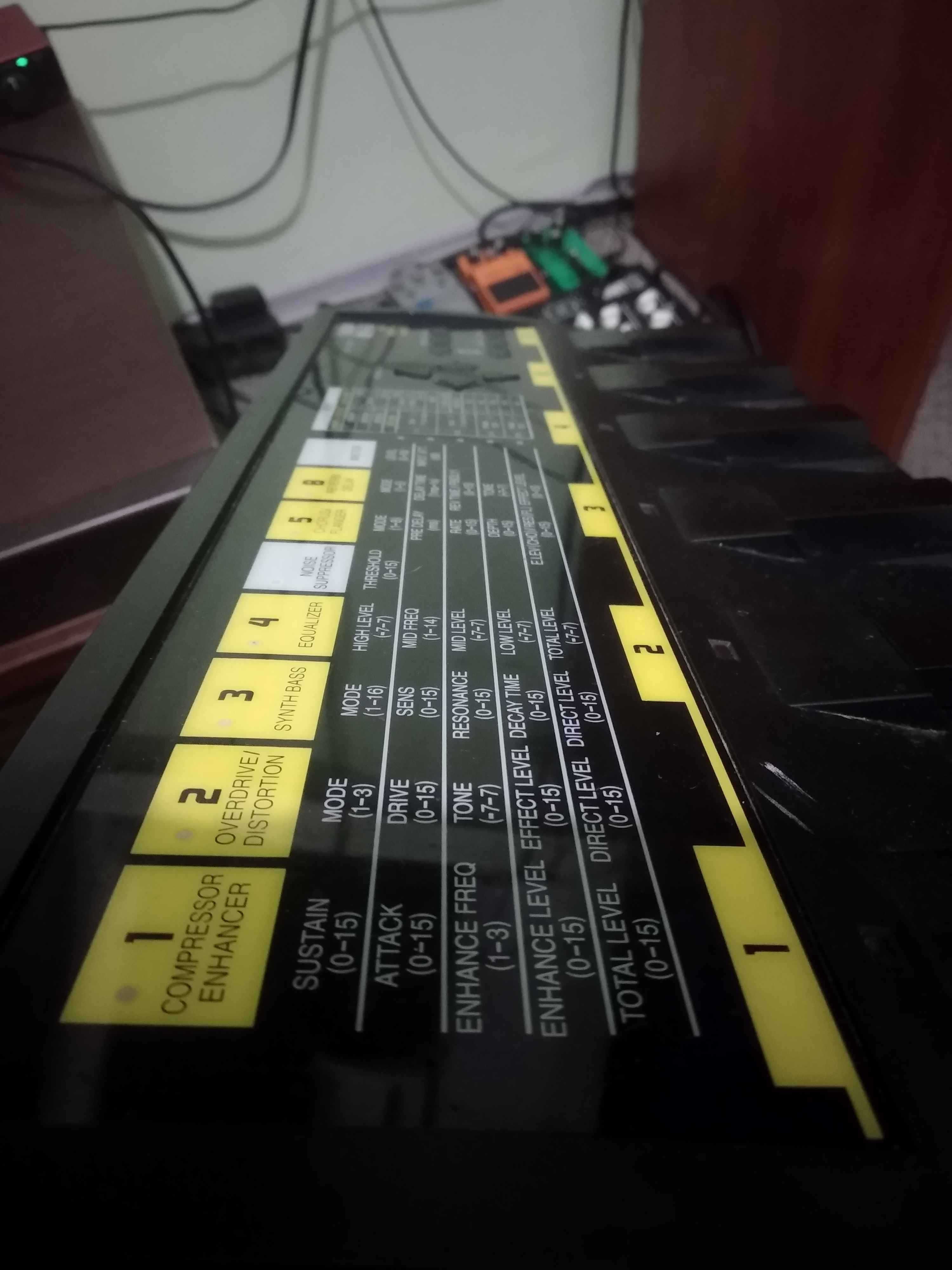 Boss ME-6B Bass Multiple Effects made in Japan