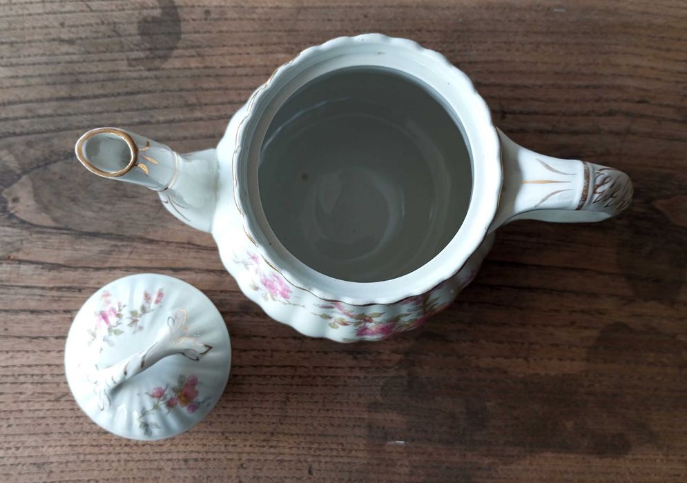 Antigo bule em faiança de Sacavém