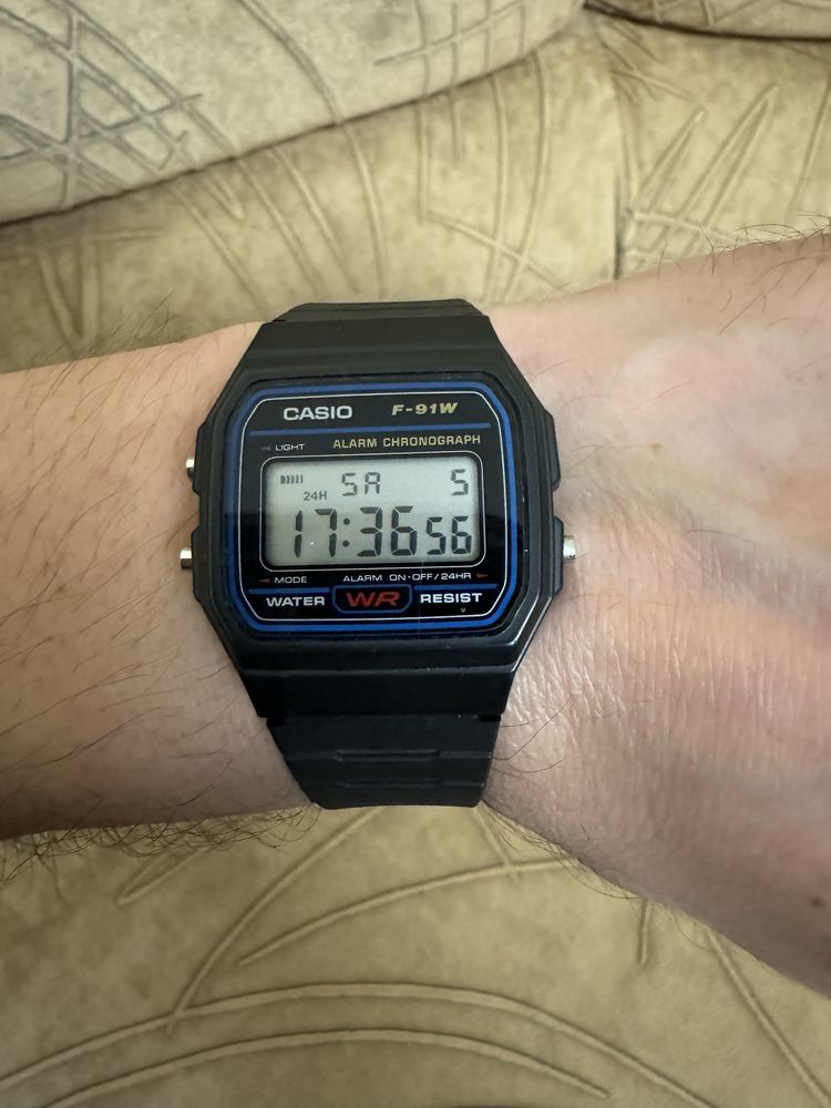 Casio F91w оригінальний годинник