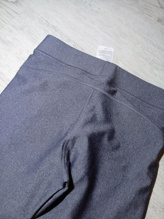 Legginsy damskie sportowe Under Armour. Rozmiar M. Getry treningowe.
S