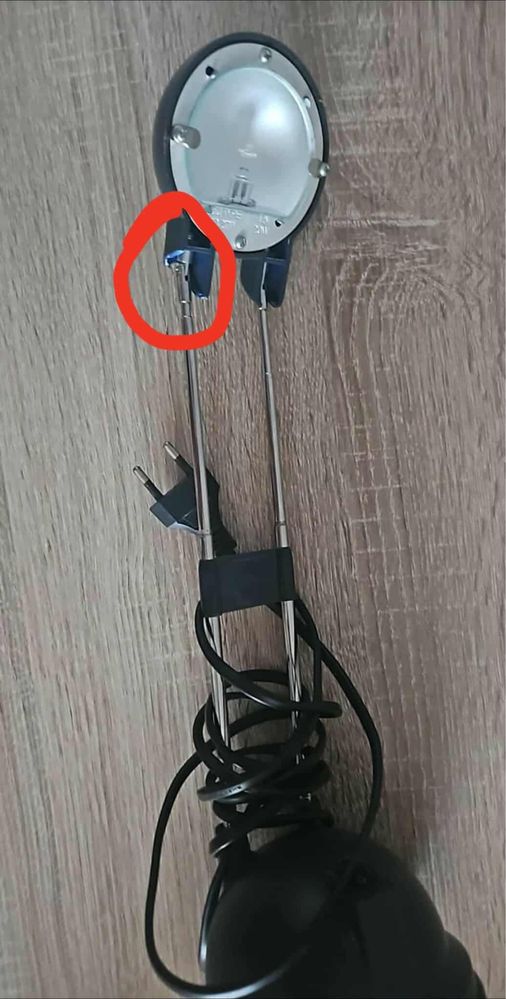 Granatowa lampka na biurko lampka nocna