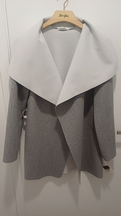 Casaco cinza com cinto (NOVO)- Tamanho único
