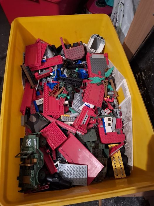 Klocki lego i chińskie różne