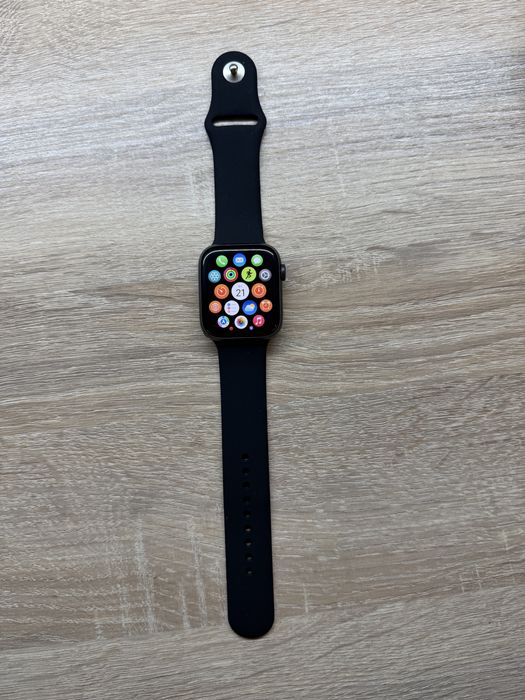 Apple Watch 4, 44 mm. LTE+GPS