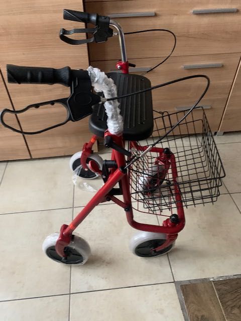 Chodzik balkonik składany czterokołowy podpórka RUSSKA Vital 120k NOWY