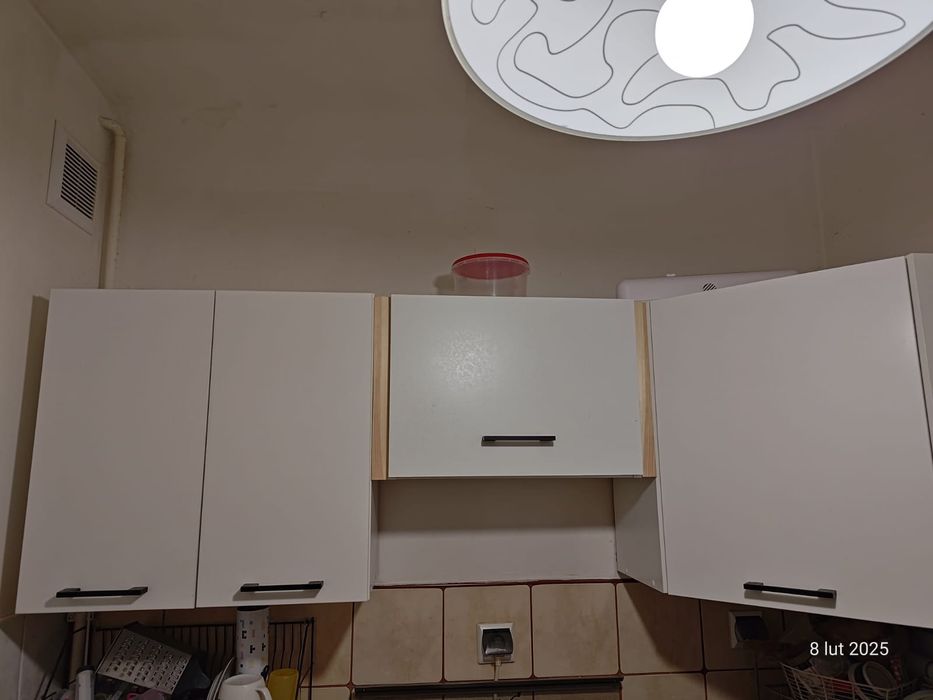 Szafki kuchenne wiszące białe