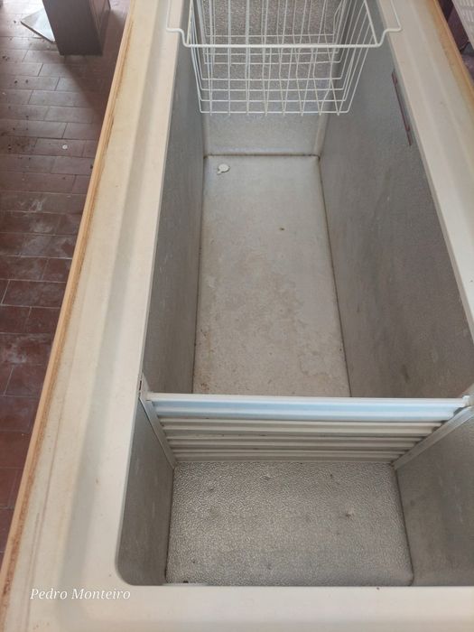 Arca Congeladora Balay Em Bom Estado