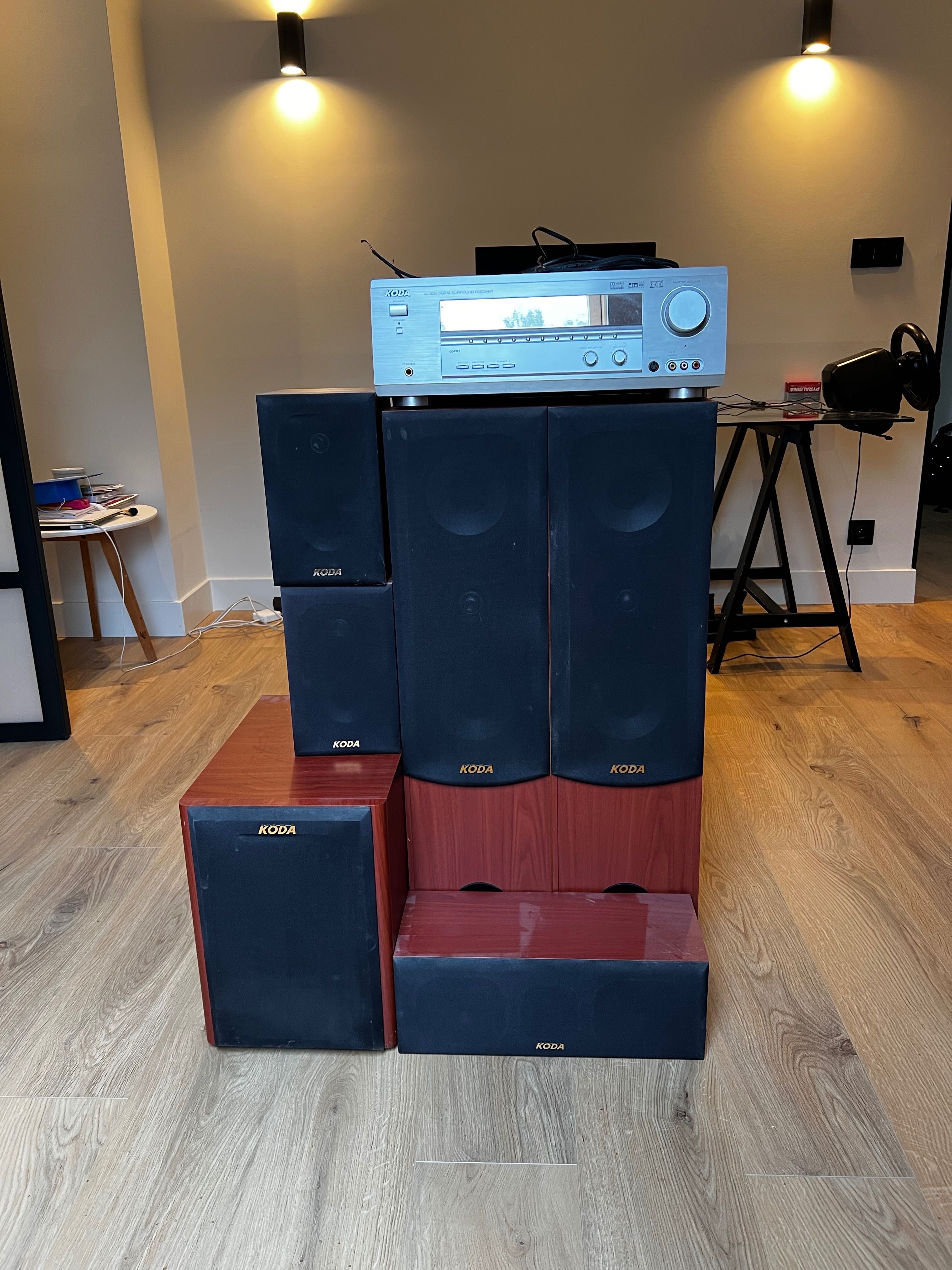 Zestaw kina domowego KODA – amplituner + 7 głośników (AV707F subwoofer