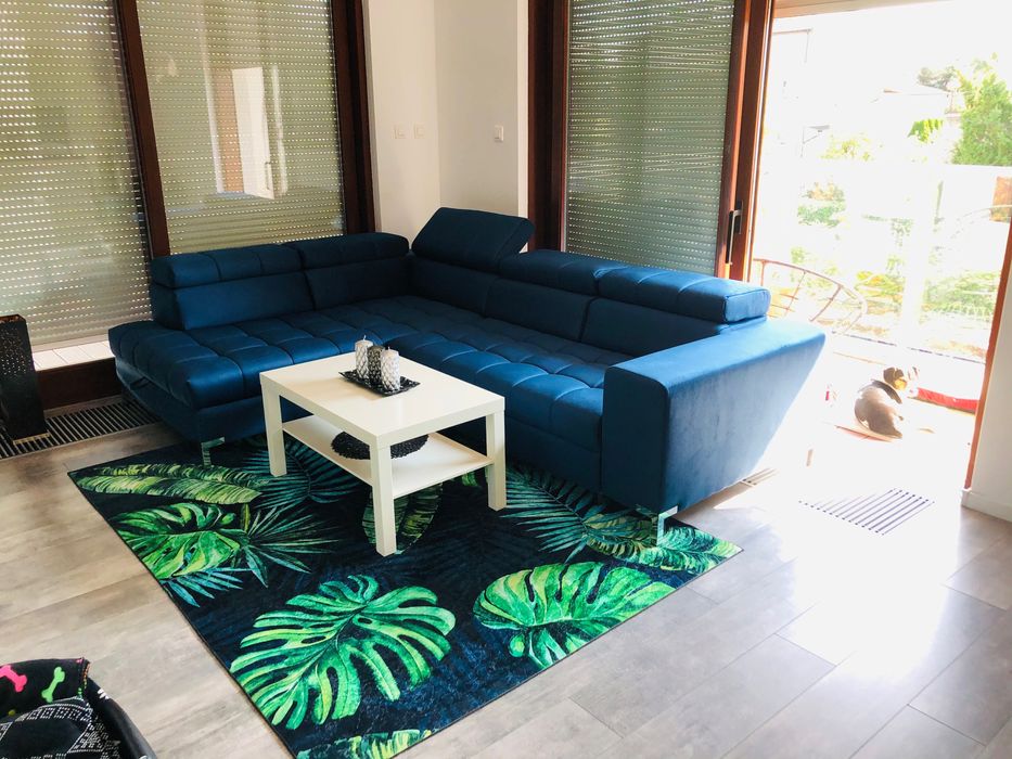 Na sprzedaż piękny, antypoślizgowy dywan z motywem dżungli