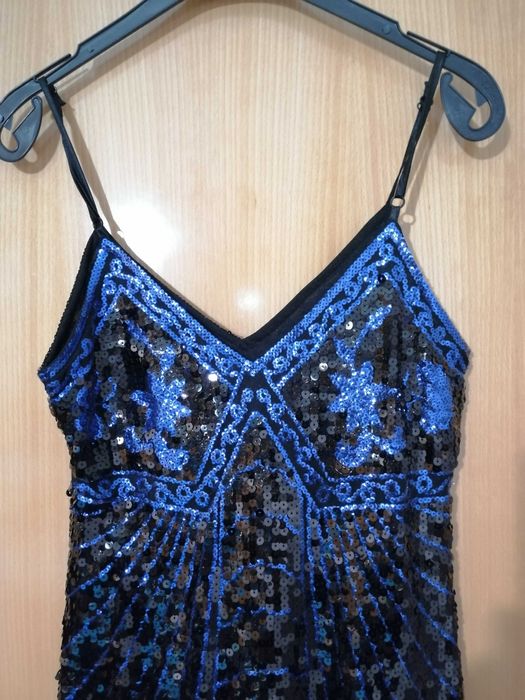 Vestido noite azul, de lantejoulas e de alças, tamanho M