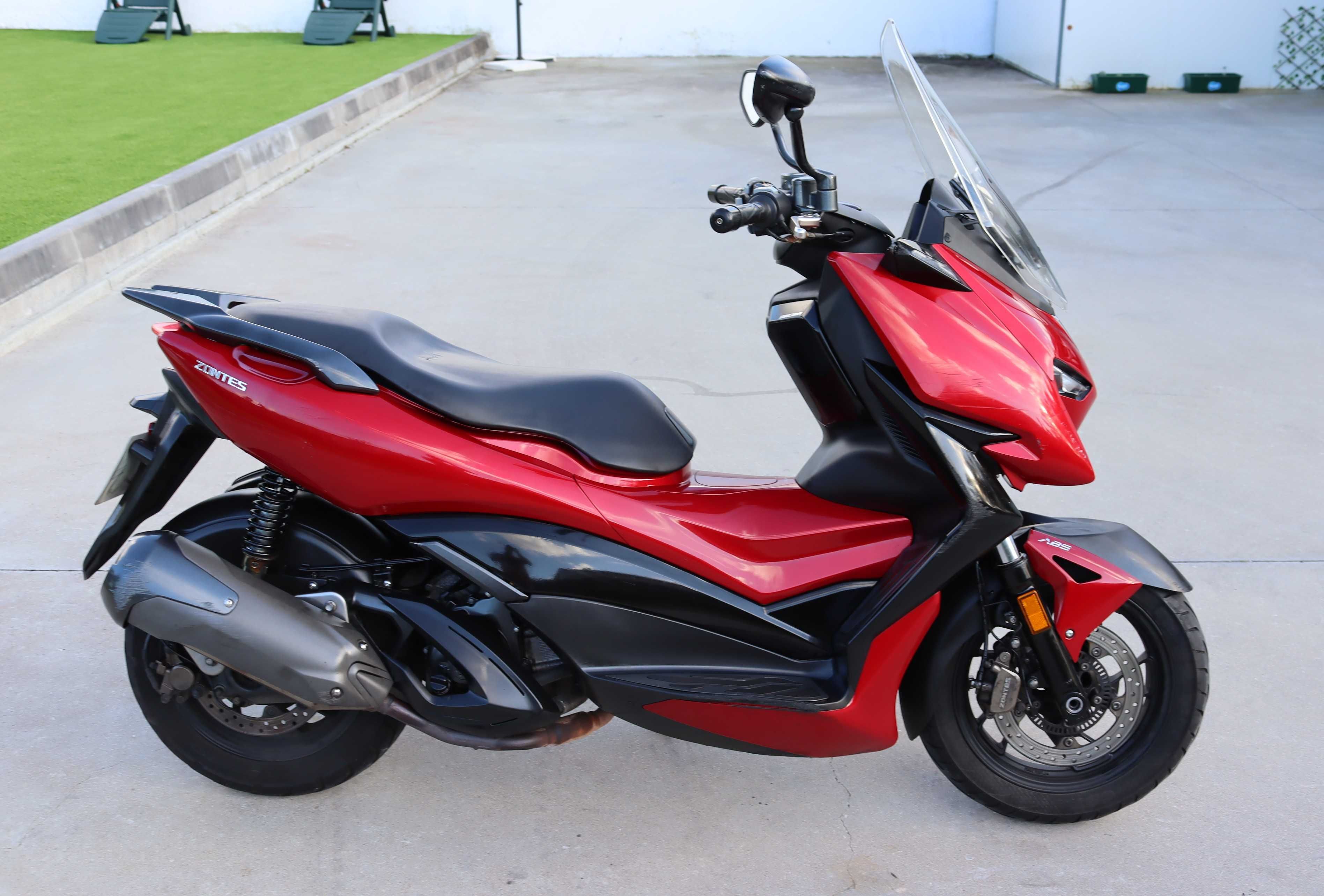 Scooter Zontes 310M (23)