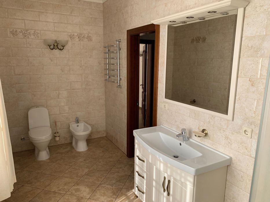 Оренда БЕЗ% будинку 185 м², 6 сот / Нивки, Порічкова / аренда дома