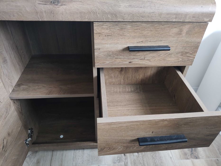 Sprzedam komplet szafę i komodę