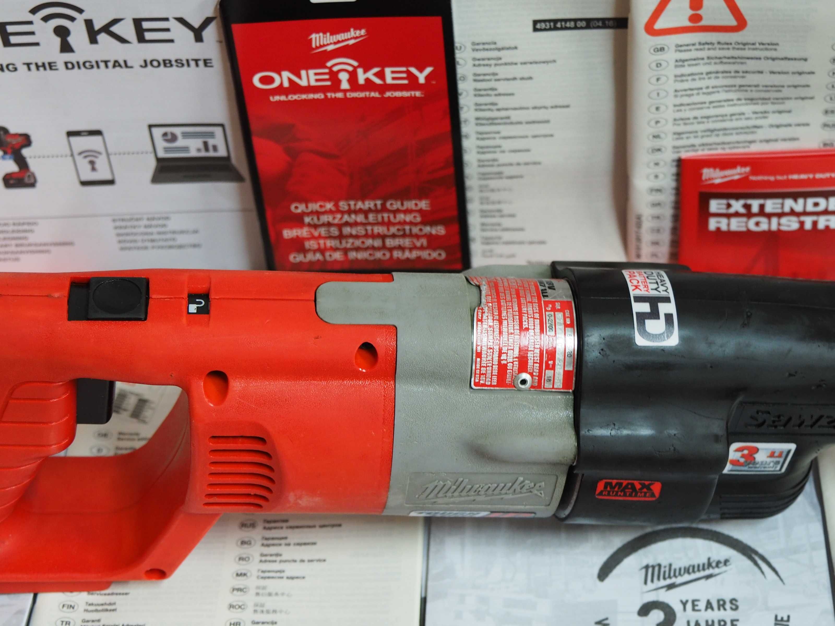 Pilarka szablasta MILWAUKEE na baterie V18 NI-CD-MH LI-ION-18v