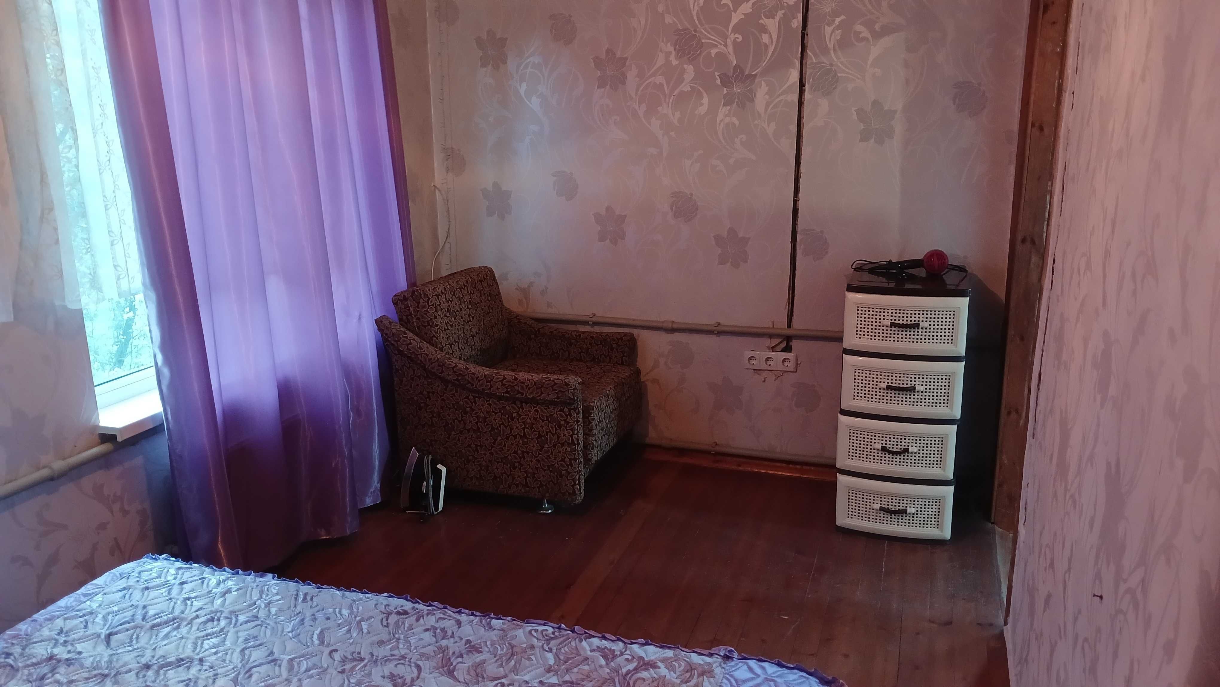 Дача з опаленням у Лідному.