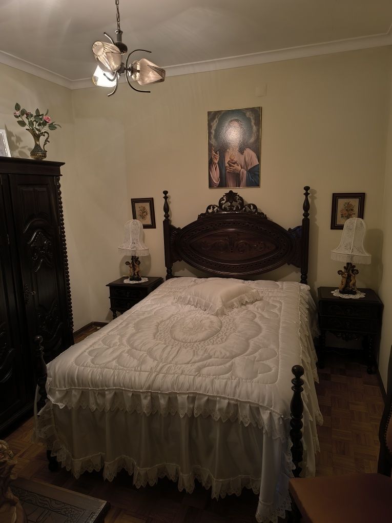 Cama ( está como nova )