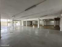 Armazém com 450m2