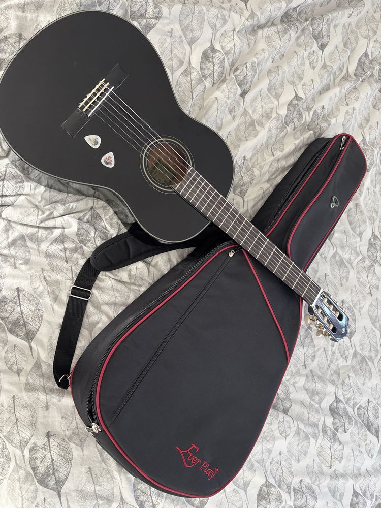 Giatra klasyczna YAMAHA C40